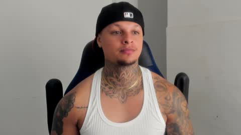 Snapshot of colin_prince2 chatting on December 25, 3:40 am COLIN online show from December 25, 3:40 am