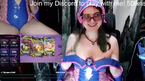 Sakura online show from March 28, 2:33 am