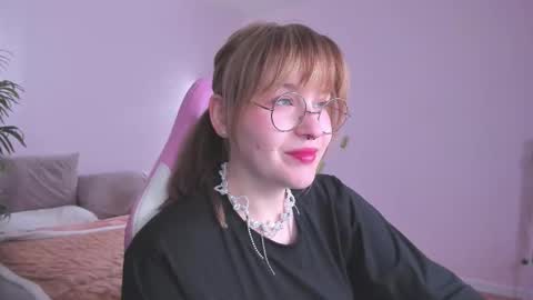 Collen Mon Tue Wed Thu Fri GMT 3 0300am - 0900am  online show from January 13, 4:45 pm