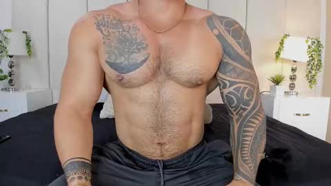 college_muscle_ass online show from October 6, 1:08 pm