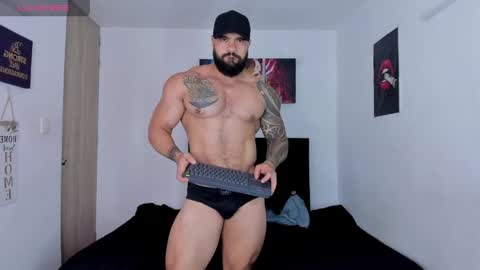 college_muscle_ass online show from April 18, 6:50 am