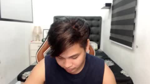 Snapshot of college_thai88 chatting on January 8, 12:26 pm Victor Grey online show from January 8, 12:26 pm