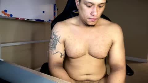 Snapshot of collegebbc4u1423 chatting on April 2, 1:58 am BBC Papi Bull online show from April 2, 1:58 am