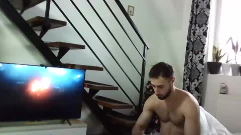 collegegymbro online show from January 3, 1:25 pm