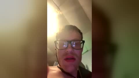 Snapshot of collegetwink15 chatting on July 21, 2:47 am SubBlonde online show from July 21, 2:47 am