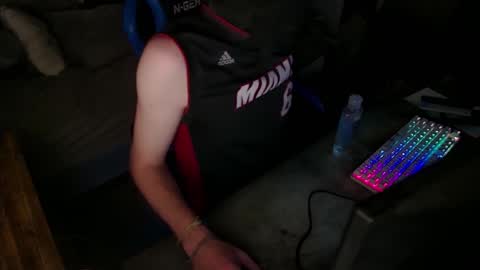 collegetwink692004 online show from November 16, 2:17 am