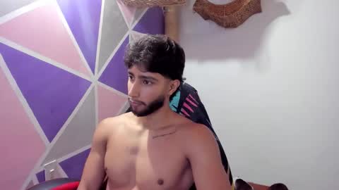 Snapshot of collins_emmett chatting on January 9, 8:21 pm EMMETT COLLINS online show from January 9, 8:21 pm