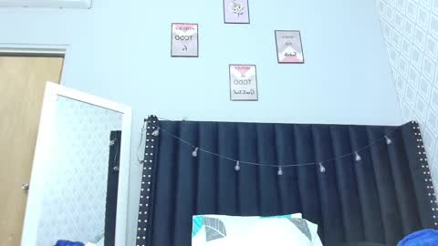 Snapshot of colombia_mommy_ chatting on February 13, 12:32 pm GRETCHEN online show from February 13, 12:32 pm