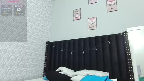 Snapshot of colombia_mommy_ chatting on February 22, 12:40 pm GRETCHEN online show from February 22, 12:40 pm