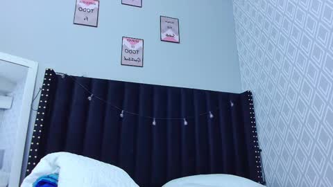 Snapshot of colombia_mommy_ chatting on March 6, 12:30 pm GRETCHEN online show from March 6, 12:30 pm
