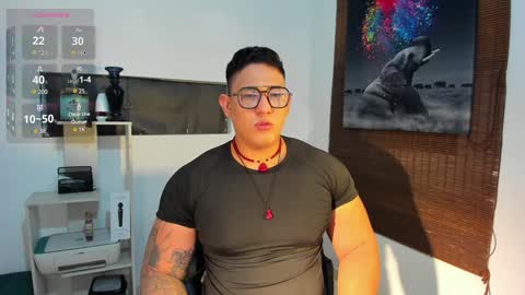 Snapshot of coltonmassif_ chatting on January 9, 6:17 am coltonmassif_ online show from January 9, 6:17 am