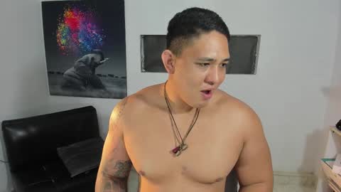 Snapshot of coltonmassif_ chatting on February 15, 1:31 am coltonmassif_ online show from February 15, 1:31 am