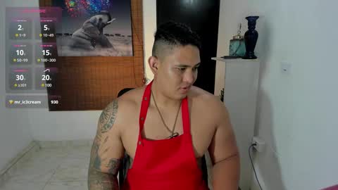 Snapshot of coltonmassif_ chatting on March 12, 5:57 am coltonmassif_ online show from March 12, 5:57 am