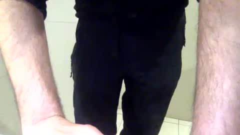 Snapshot of come1983 chatting on March 30, 10:27 am come1983 online show from March 30, 10:27 am