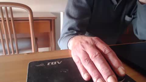 comemivuoi2 online show from March 1, 6:15 am