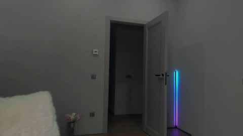 Snapshot of cometoseeme_ chatting on October 25, 1:18 pm Alice online show from October 25, 1:18 pm