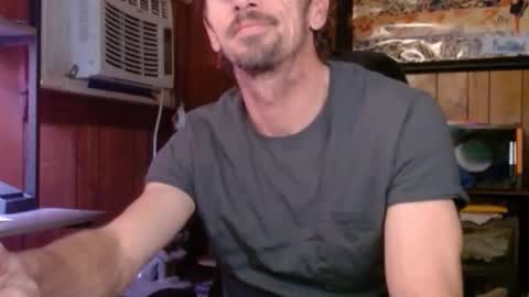 Nelson or ComicKing and sometime Peachy143 online show from February 15, 3:25 am