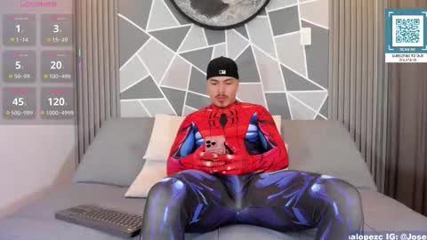 Damian and Daniel online show from October 28, 12:03 am