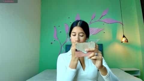 C O N N I E online show from October 19, 11:33 am