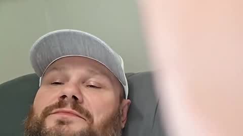 Snapshot of connlee10929154 chatting on January 13, 1:33 am connlee10929154 online show from January 13, 1:33 am