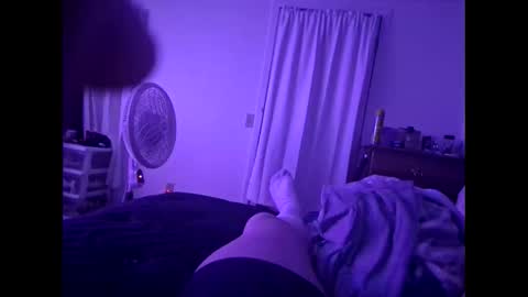 Snapshot of connlee10929154 chatting on February 15, 10:25 am connlee10929154 online show from February 15, 10:25 am