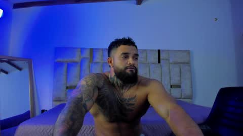 rusfegui online show from April 8, 1:44 pm