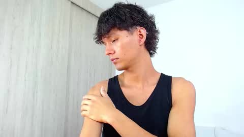 Connor online show from February 16, 10:39 pm