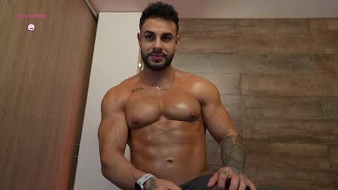 connor_h1 online show from April 7, 5:41 am