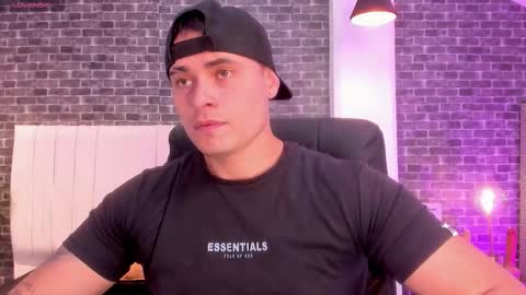 Connor Smith online show from March 16, 1:04 pm