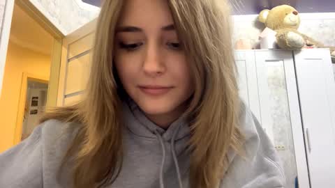 Amelia online show from February 11, 3:39 pm