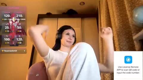 Snapshot of constancefeusier chatting on November 26, 6:09 pm Isabella online show from November 26, 6:09 pm