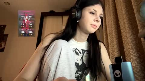 Snapshot of constancefeusier chatting on November 29, 6:11 pm Isabella online show from November 29, 6:11 pm