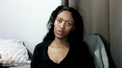 cookiecandyx online show from November 17, 1:44 am