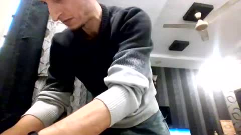 Snapshot of cool2buddies chatting on November 5, 10:37 am Cool2Buddies online show from November 5, 10:37 am