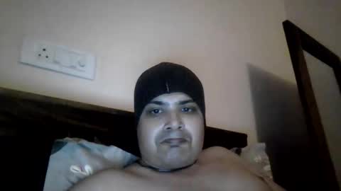 Snapshot of cool_breeze09 chatting on February 28, 9:55 pm Cool Breeze09 online show from February 28, 9:55 pm