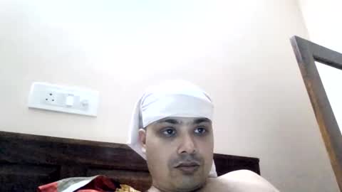 Cool Breeze09 online show from April 16, 11:33 am