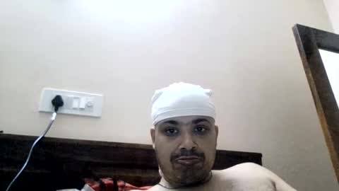 Snapshot of cool_breeze09 chatting on May 12, 7:05 am Cool Breeze09 online show from May 12, 7:05 am