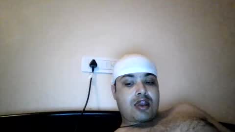 Snapshot of cool_breeze09 chatting on May 27, 6:49 pm Cool Breeze09 online show from May 27, 6:49 pm