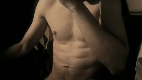 Snapshot of coolmementox chatting on June 18, 8:46 pm ChoveEnArrakis online show from June 18, 8:46 pm