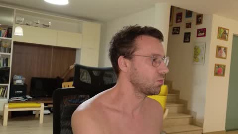 coolnerdguy79 online show from February 3, 10:31 am