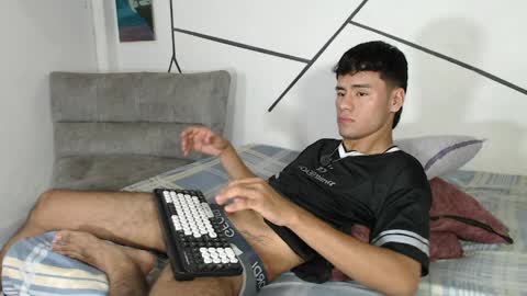 shiro online show from March 30, 8:43 pm