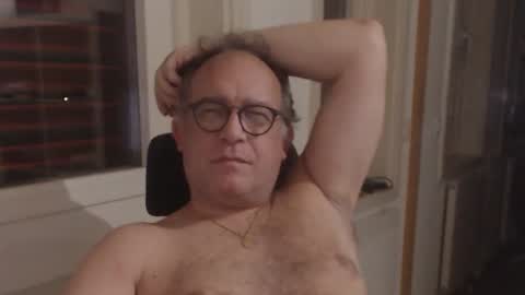 Snapshot of coquin369 chatting on October 31, 10:44 pm Coquin369 online show from October 31, 10:44 pm