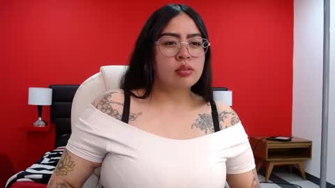 Cora online show from April 14, 11:16 am