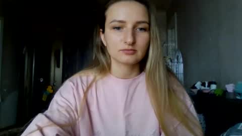 cora_fora online show from December 2, 10:42 am