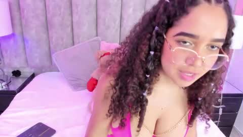 Snapshot of coralharmon chatting on February 5, 4:03 pm coralharmon online show from February 5, 4:03 pm