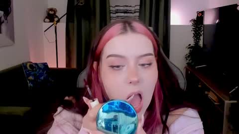 little girl who is always right or just Cora online show from April 25, 3:20 am