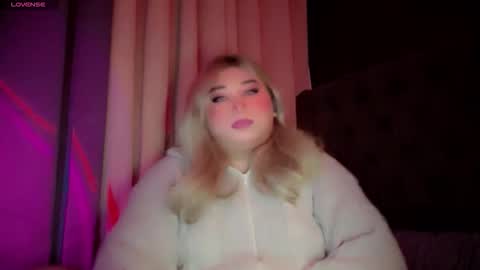 corefinder_xx online show from December 1, 6:13 pm