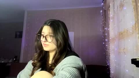 Elisheva online show from January 15, 1:26 pm