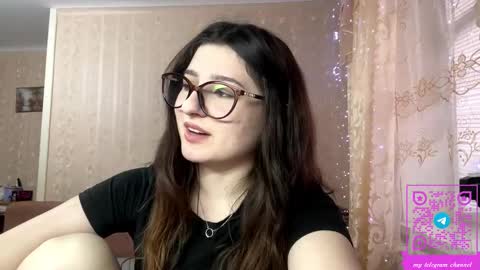Elisheva online show from February 11, 1:16 pm