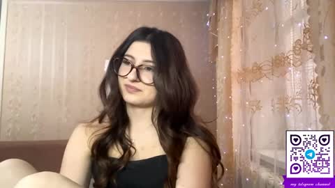 Elisheva online show from April 9, 2:33 pm